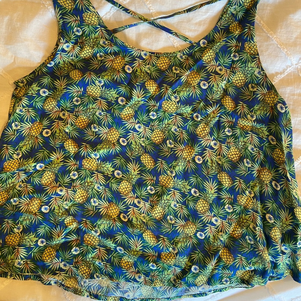 Cute pineapple shirt